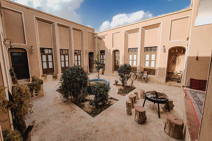 طراحی اقامتگاه بوم گردی + (اصول، ضوابط طراحی اقامتگاه گردشگری) 84 معماری اقامتگاه بوم گردی سازگار با محیط زیست و اقلیم