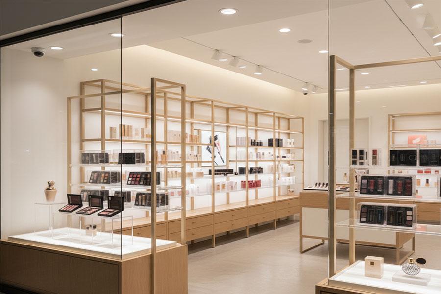 دکوراسیون لوازم آرایشی و بهداشتی + (مشاوره، طراحی و اجرا) 94 دکوراسیون لوازم آرایشی